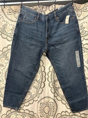 Old Navy Slouchy Taper Mid Rise Jeans